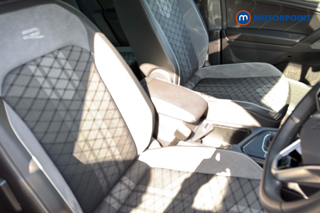 Volkswagen Tiguan R-Line Automatic Diesel SUV - Stock Number (1620570) - 22nd supplementary image