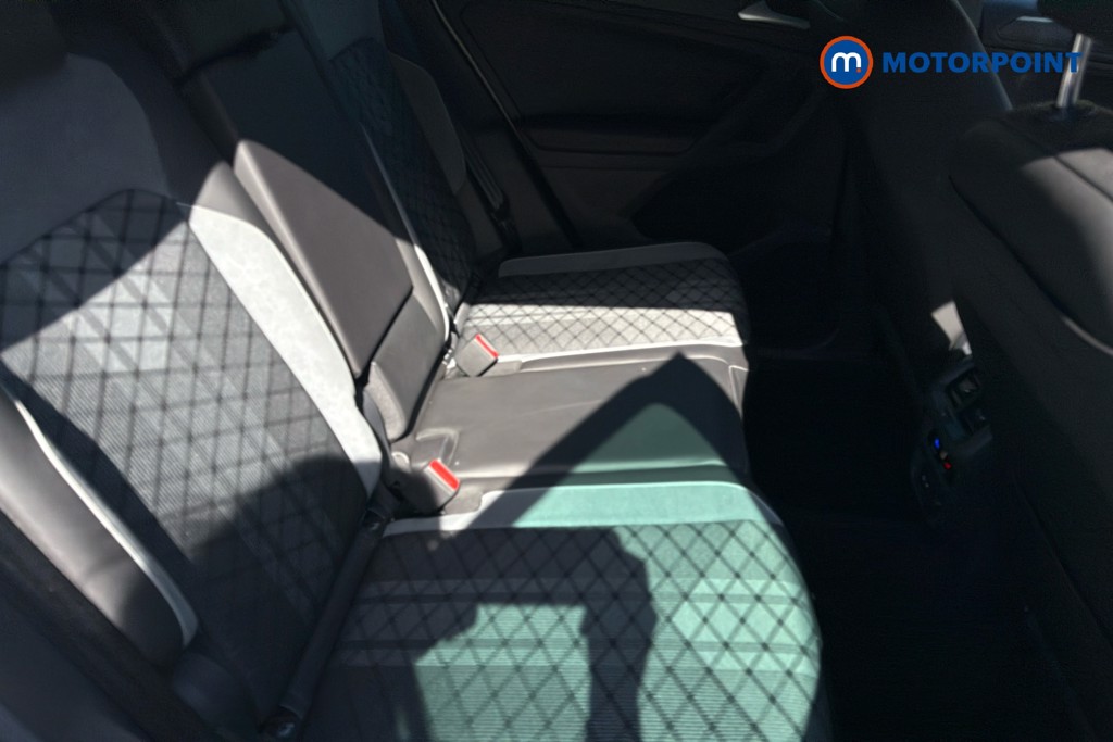 Volkswagen Tiguan R-Line Automatic Diesel SUV - Stock Number (1620570) - 28th supplementary image