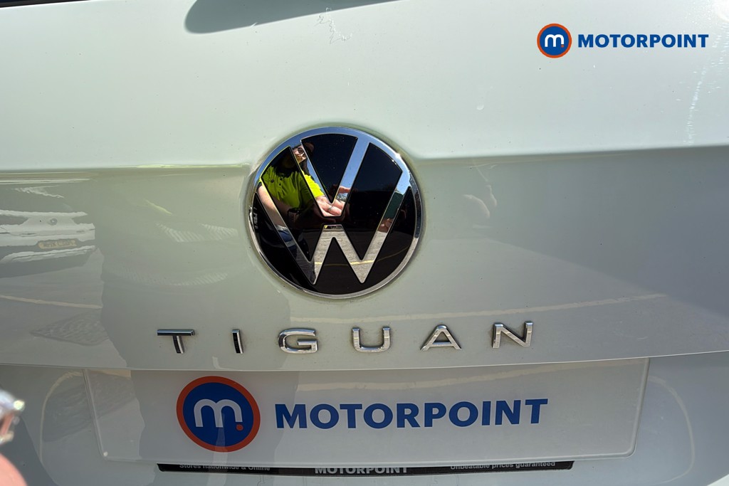 Volkswagen Tiguan R-Line Automatic Diesel SUV - Stock Number (1620570) - 37th supplementary image