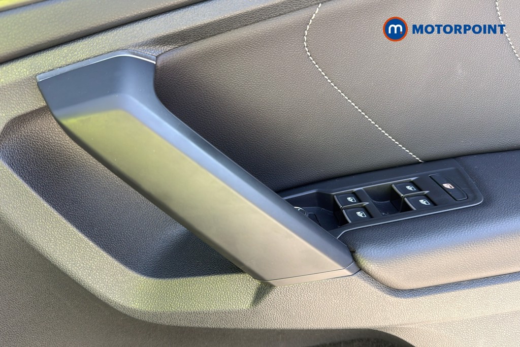 Volkswagen Tiguan R-Line Automatic Diesel SUV - Stock Number (1620570) - 42nd supplementary image