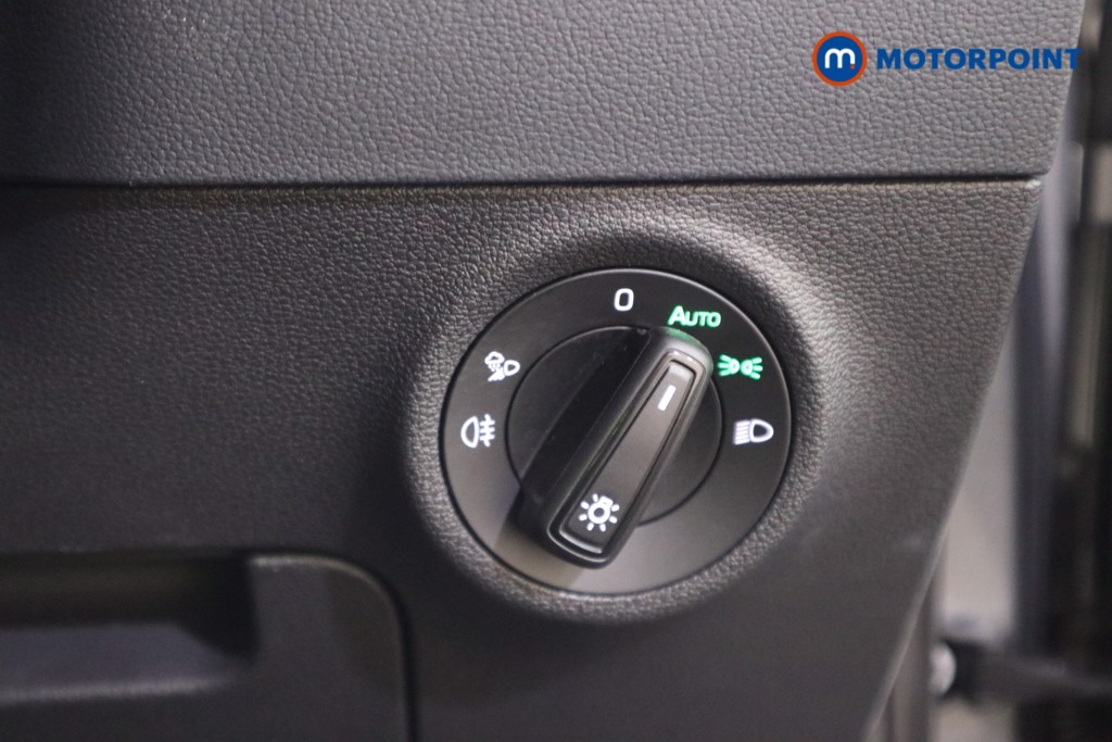 Skoda Karoq Sportline Edition Automatic Petrol SUV - Stock Number (1621023) - 11th supplementary image