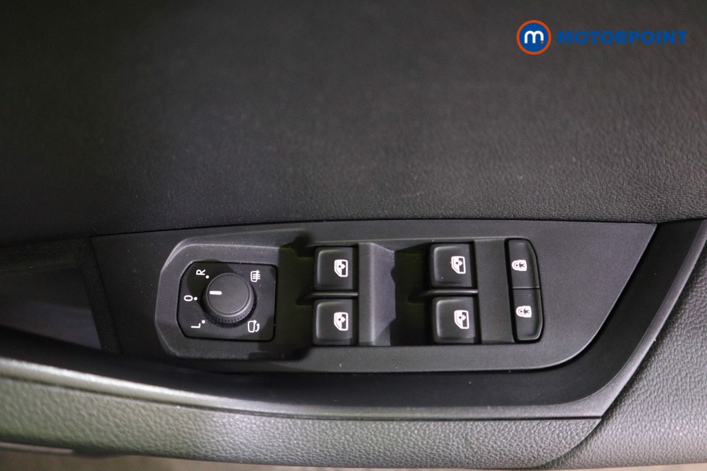 Skoda Karoq Sportline Edition Automatic Petrol SUV - Stock Number (1621023) - 16th supplementary image