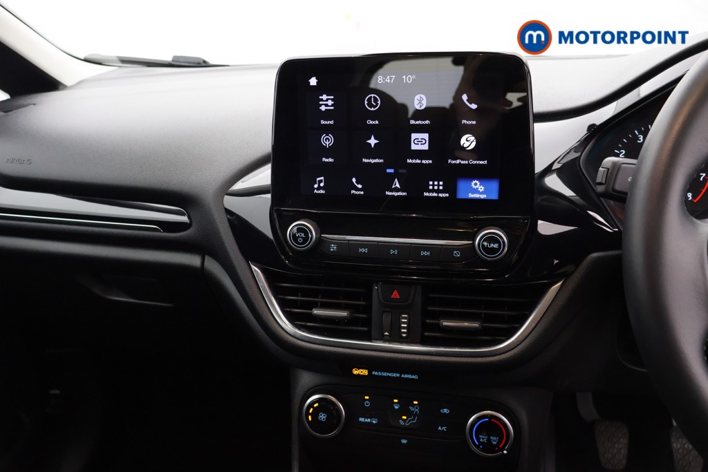 Ford Fiesta Zetec Manual Petrol Hatchback - Stock Number (1621669) - 7th supplementary image