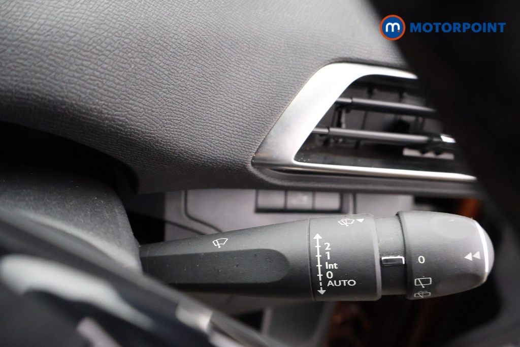 Peugeot 3008 Gt Line Manual Petrol SUV - Stock Number (1622307) - 6th supplementary image