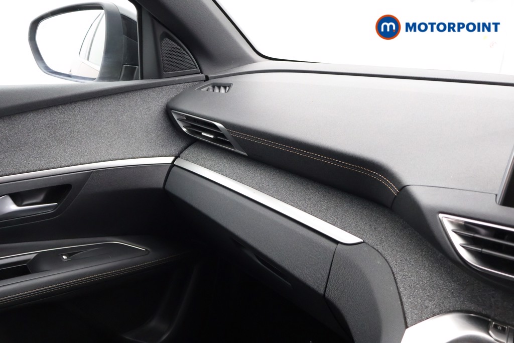 Peugeot 3008 Gt Line Manual Petrol SUV - Stock Number (1622307) - 9th supplementary image
