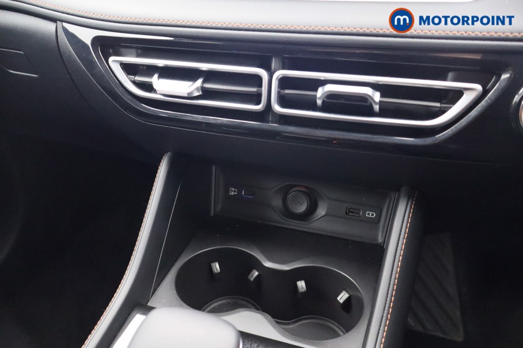 Mg Motor Uk HS SE Automatic Petrol-Electric Hybrid SUV - Stock Number (1622935) - 8th supplementary image