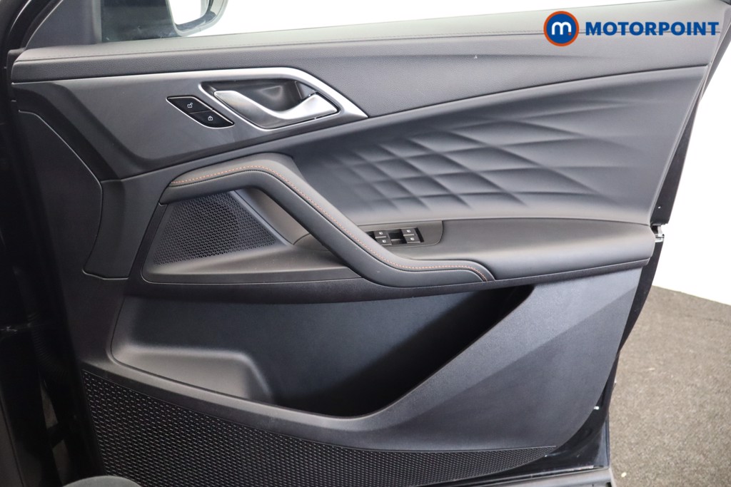 Mg Motor Uk HS SE Automatic Petrol-Electric Hybrid SUV - Stock Number (1622935) - 12th supplementary image