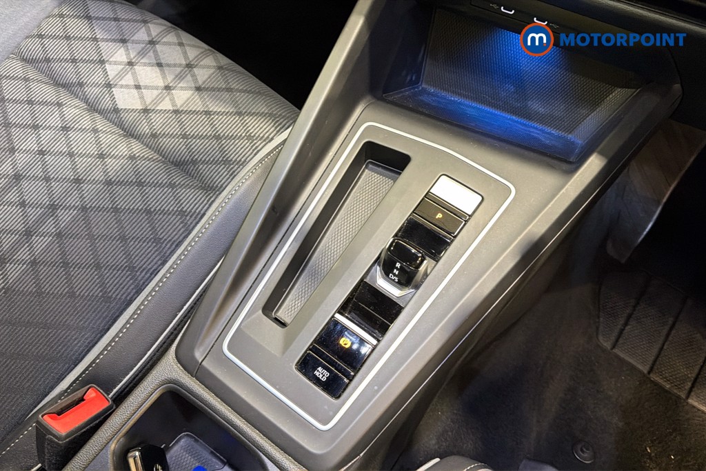 Volkswagen Golf R-Line Automatic Petrol Hatchback - Stock Number (1623565) - 15th supplementary image