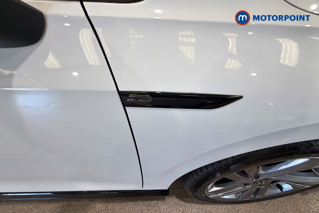Volkswagen Golf R-Line Automatic Petrol Hatchback - Stock Number (1623565) - 46th supplementary image