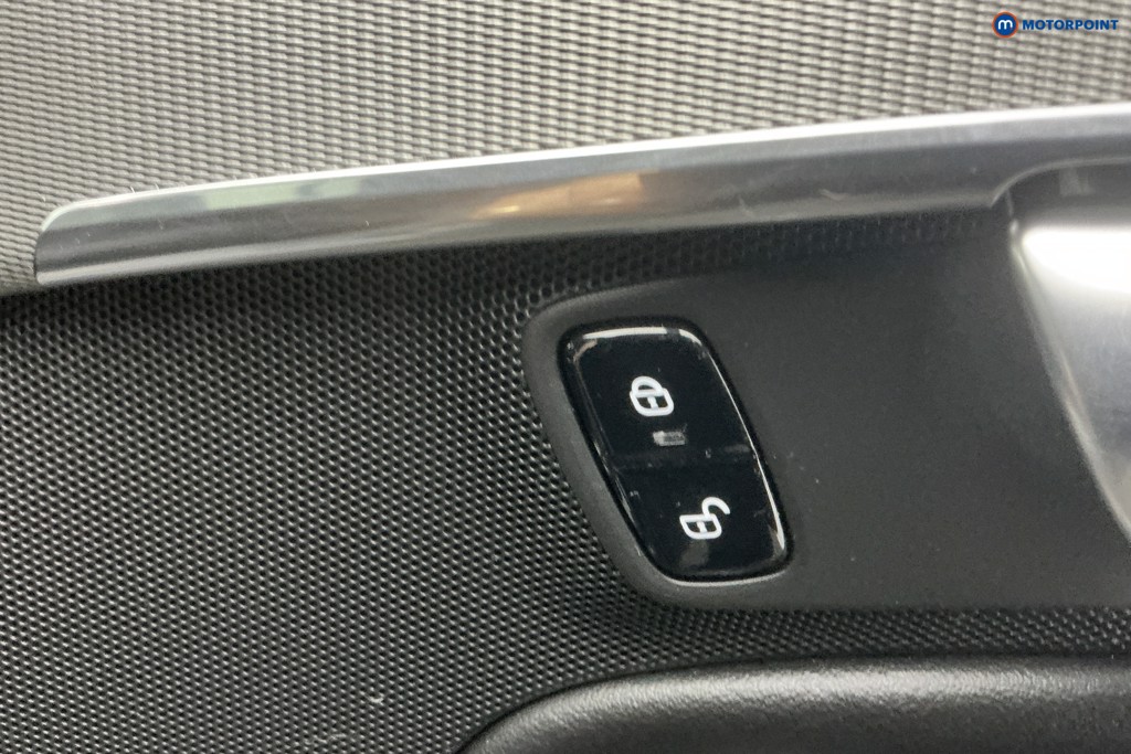 Volvo Xc90 Core Automatic Petrol SUV - Stock Number (1623883) - 34th supplementary image