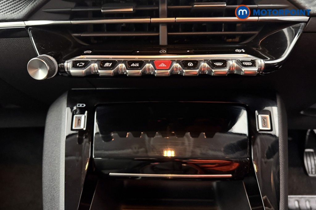 Peugeot 208 Allure Manual Petrol Hatchback - Stock Number (1624838) - 10th supplementary image