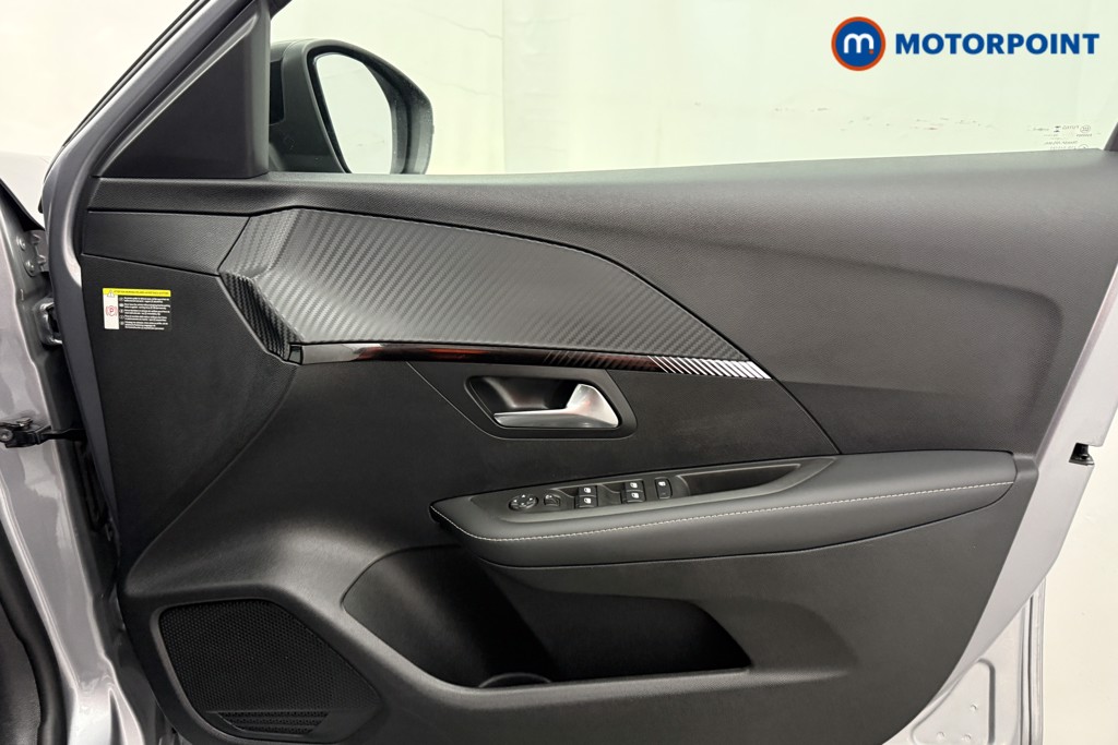 Peugeot 208 Allure Manual Petrol Hatchback - Stock Number (1624838) - 15th supplementary image