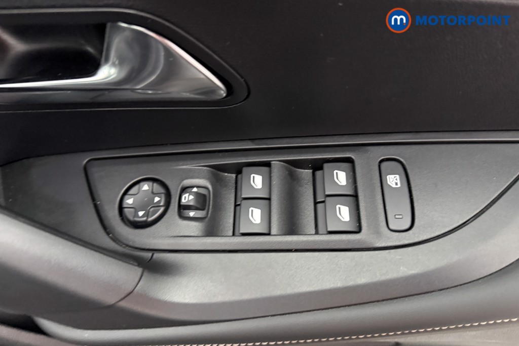 Peugeot 2008 Allure Manual Petrol SUV - Stock Number (1624993) - 16th supplementary image