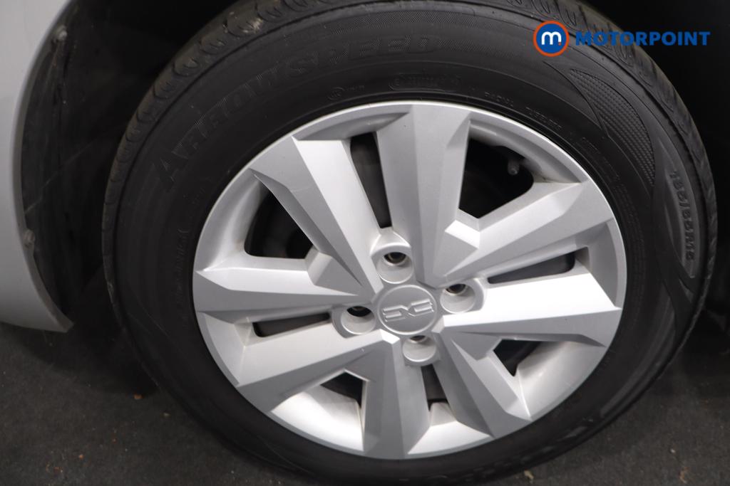 Dacia Sandero Expression Manual Petrol Hatchback - Stock Number (1625405) - 23rd supplementary image
