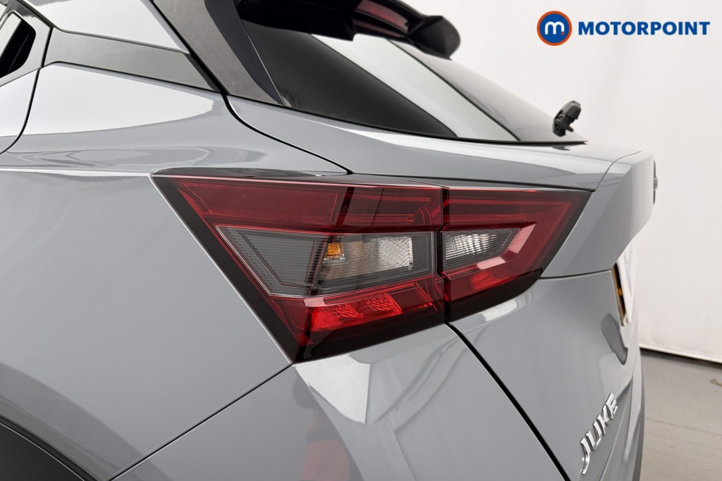 Nissan Juke N-Connecta Automatic Petrol-Electric Hybrid SUV - Stock Number (1626244) - 20th supplementary image