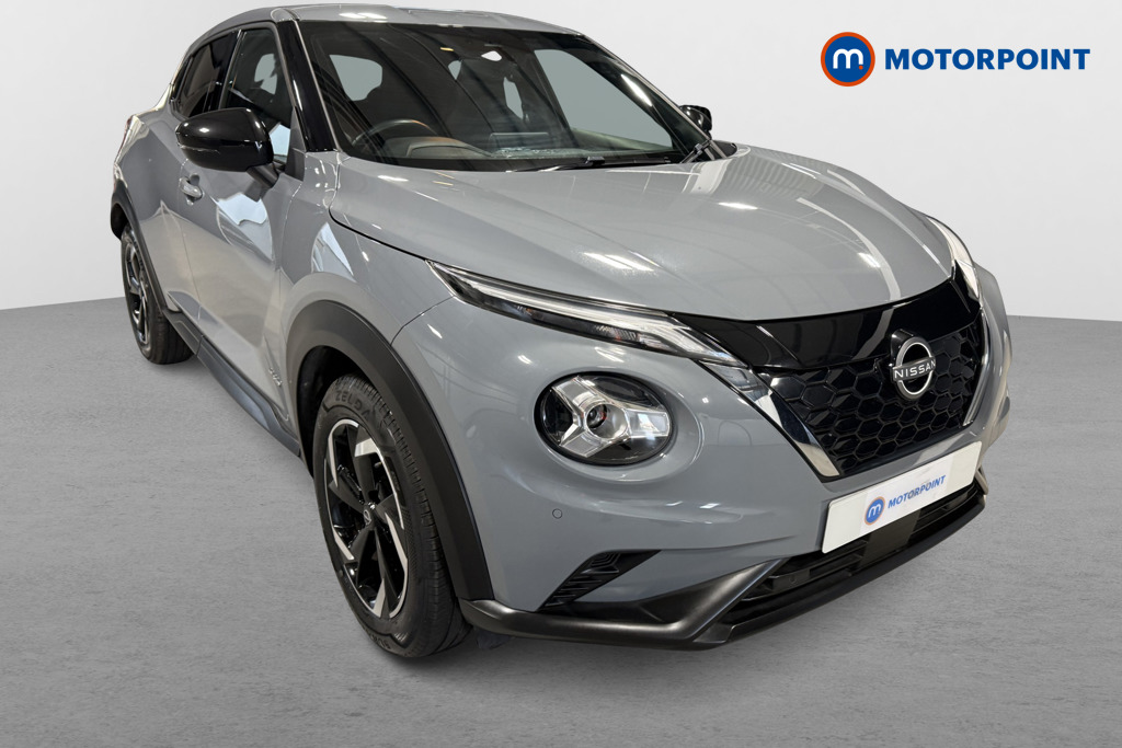 Nissan Juke N-Connecta Automatic Petrol-Electric Hybrid SUV - Stock Number (1626244) - Drivers side front corner