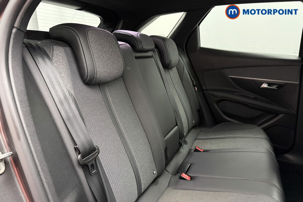 Peugeot 3008 Allure Premium-Plus Automatic Petrol SUV - Stock Number (1626808) - 17th supplementary image