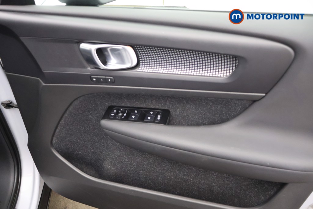 Volvo Xc40 Twin Plus Automatic Electric SUV - Stock Number (1627184) - 11th supplementary image