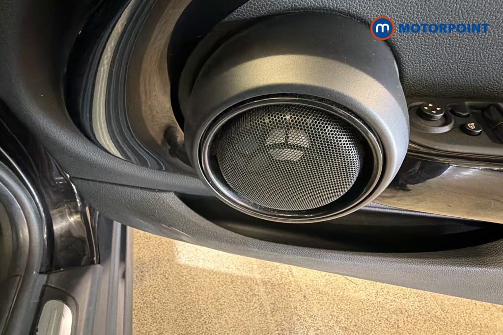 Mini Hatchback Cooper S Level 3 Automatic Electric Hatchback - Stock Number (1628097) - 21st supplementary image