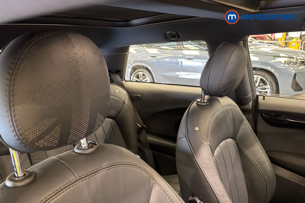 Mini Hatchback Cooper S Level 3 Automatic Electric Hatchback - Stock Number (1628097) - 23rd supplementary image