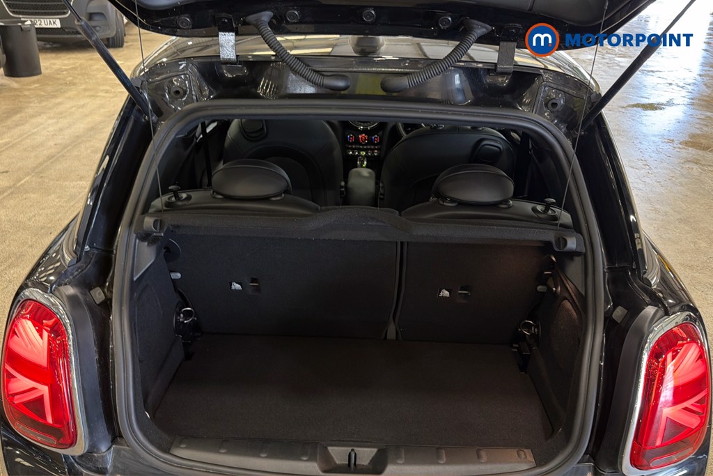 Mini Hatchback Cooper S Level 3 Automatic Electric Hatchback - Stock Number (1628097) - 33rd supplementary image