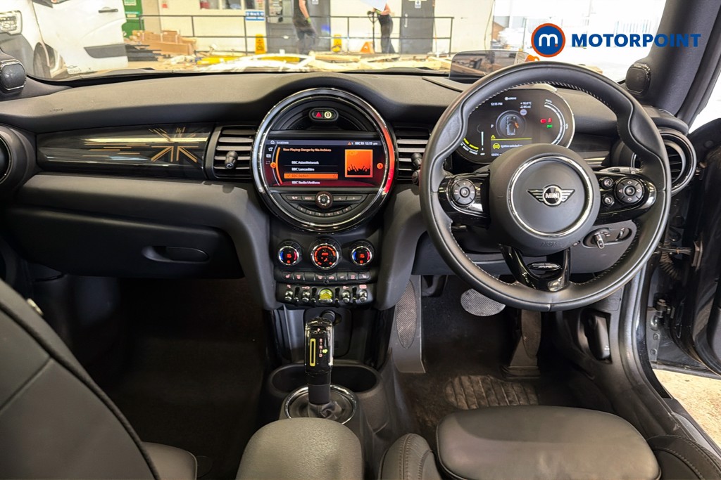 Mini Hatchback Cooper S Level 3 Automatic Electric Hatchback - Stock Number (1628097) - 1st supplementary image