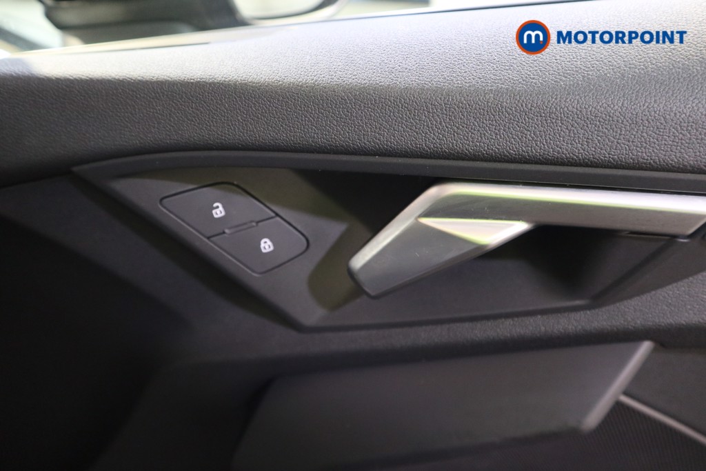 Audi A3 S Line Manual Petrol Hatchback - Stock Number (1628150) - 18th supplementary image