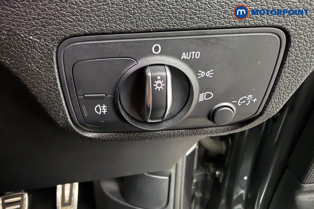 Audi Q2 S Line Manual Petrol SUV - Stock Number (1628330) - 5th supplementary image