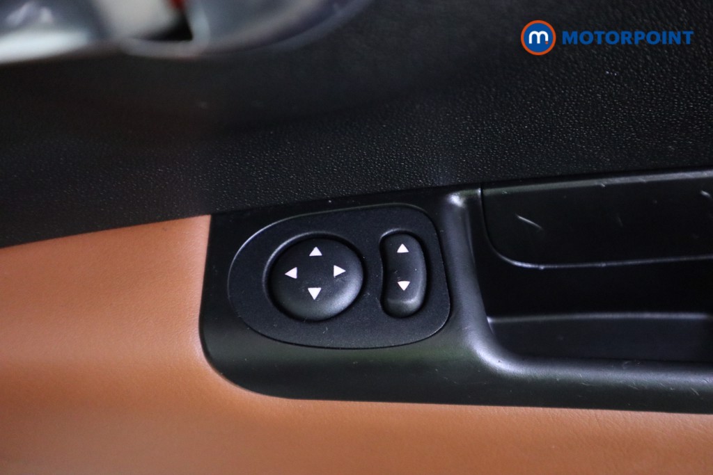 Abarth 595 Turismo Manual Petrol Convertible - Stock Number (1628370) - 12th supplementary image