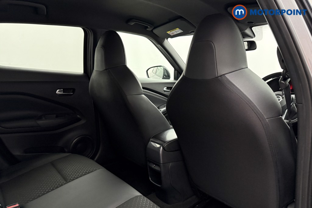 Nissan Juke N-Connecta Manual Petrol SUV - Stock Number (1628445) - 16th supplementary image