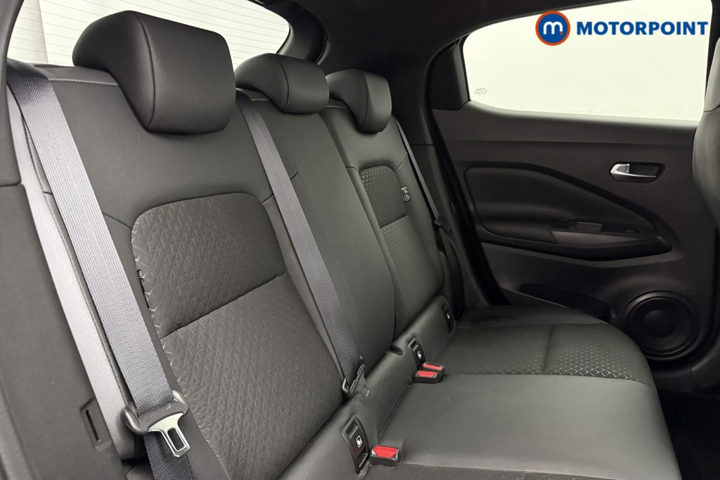 Nissan Juke N-Connecta Manual Petrol SUV - Stock Number (1628445) - 18th supplementary image