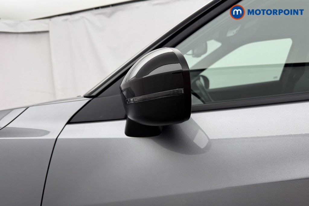 Nissan Juke N-Connecta Manual Petrol SUV - Stock Number (1628445) - 21st supplementary image