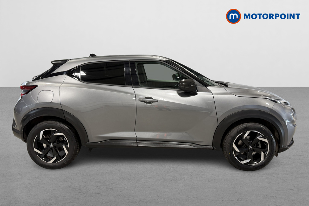 Nissan Juke N-Connecta Manual Petrol SUV - Stock Number (1628445) - Drivers side