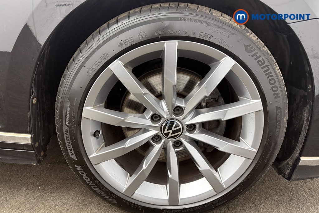 Volkswagen Passat R-Line Automatic Diesel Saloon - Stock Number (1628486) - 4th supplementary image