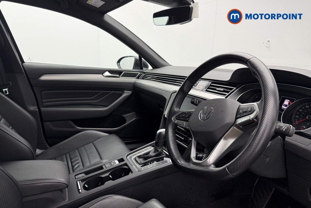 Volkswagen Passat R-Line Automatic Diesel Saloon - Stock Number (1628486) - 5th supplementary image