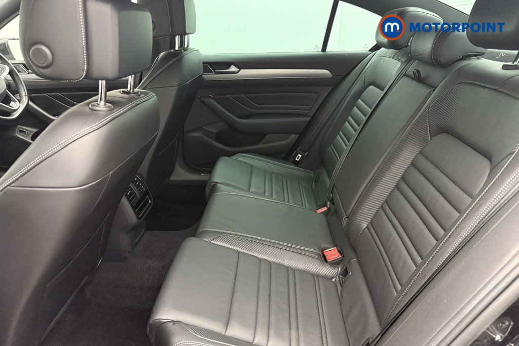 Volkswagen Passat R-Line Automatic Diesel Saloon - Stock Number (1628486) - 9th supplementary image
