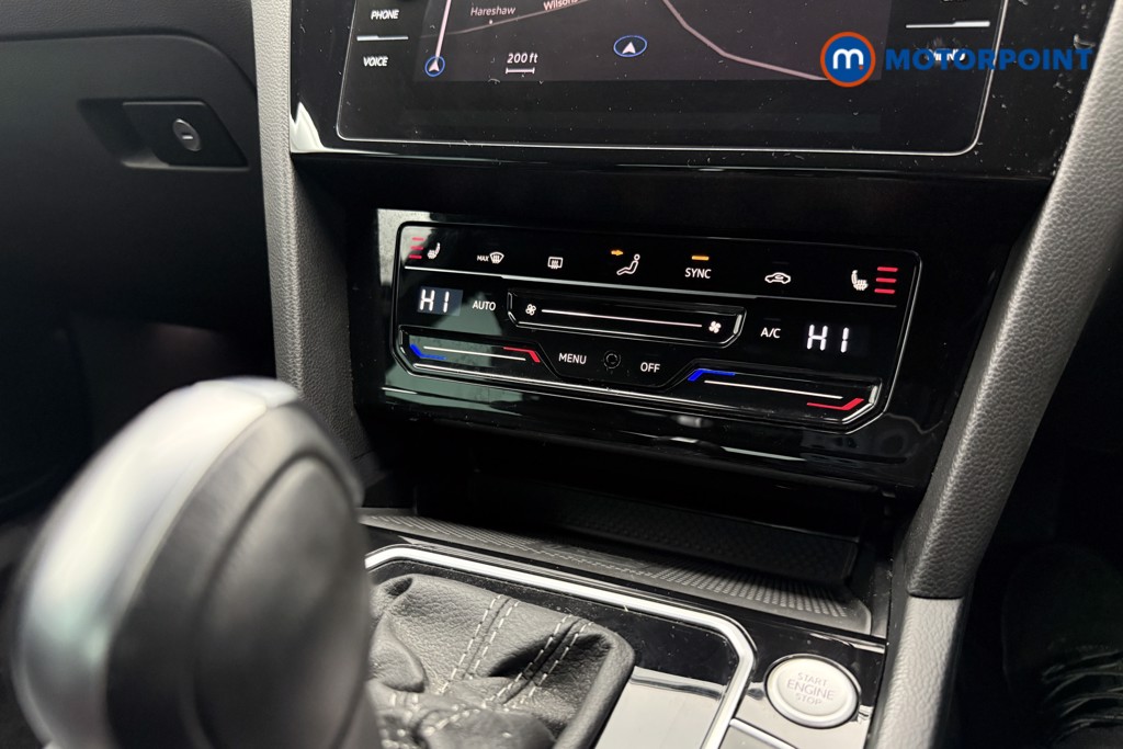 Volkswagen Passat R-Line Automatic Diesel Saloon - Stock Number (1628486) - 19th supplementary image