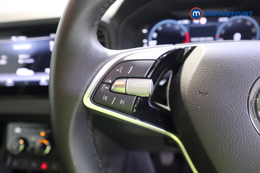Skoda Karoq Se Drive Manual Petrol SUV - Stock Number (1628532) - 5th supplementary image