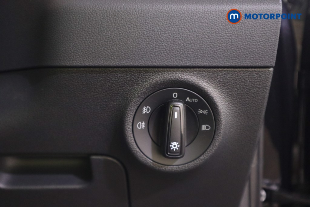 Skoda Karoq Se Drive Manual Petrol SUV - Stock Number (1628532) - 10th supplementary image