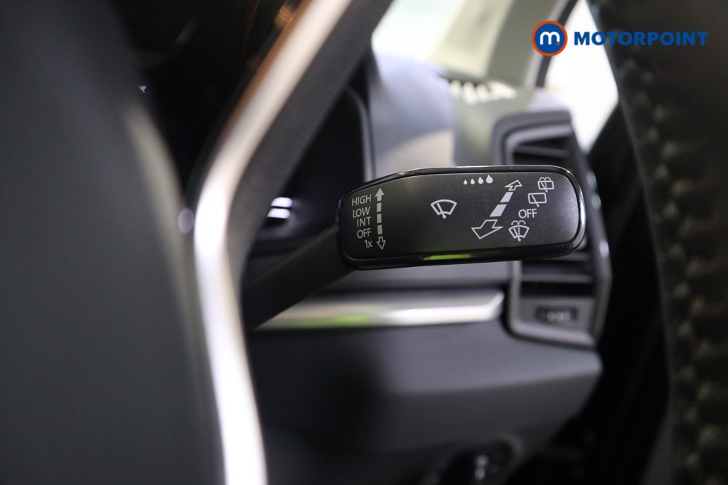 Skoda Karoq Se Drive Manual Petrol SUV - Stock Number (1628532) - 13th supplementary image