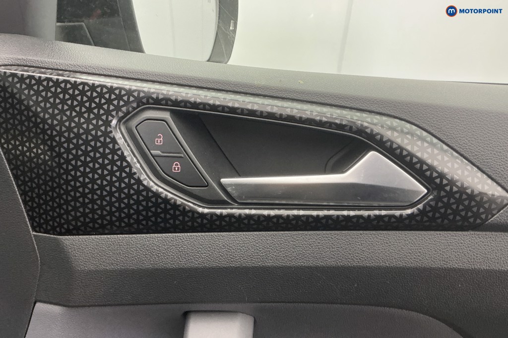 Volkswagen T-Cross SEL Automatic Petrol SUV - Stock Number (1628572) - 28th supplementary image
