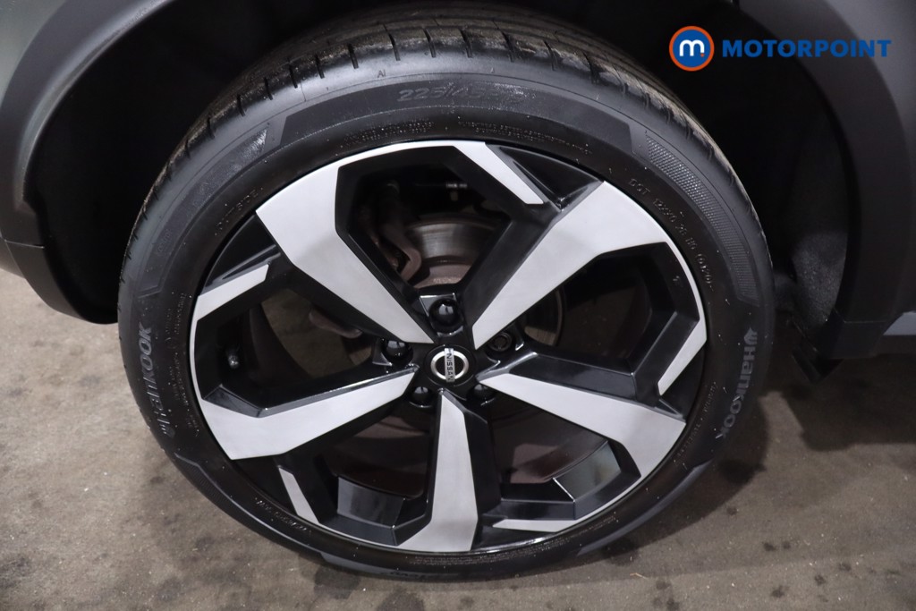 Nissan Juke N-Connecta Manual Petrol SUV - Stock Number (1628715) - 9th supplementary image