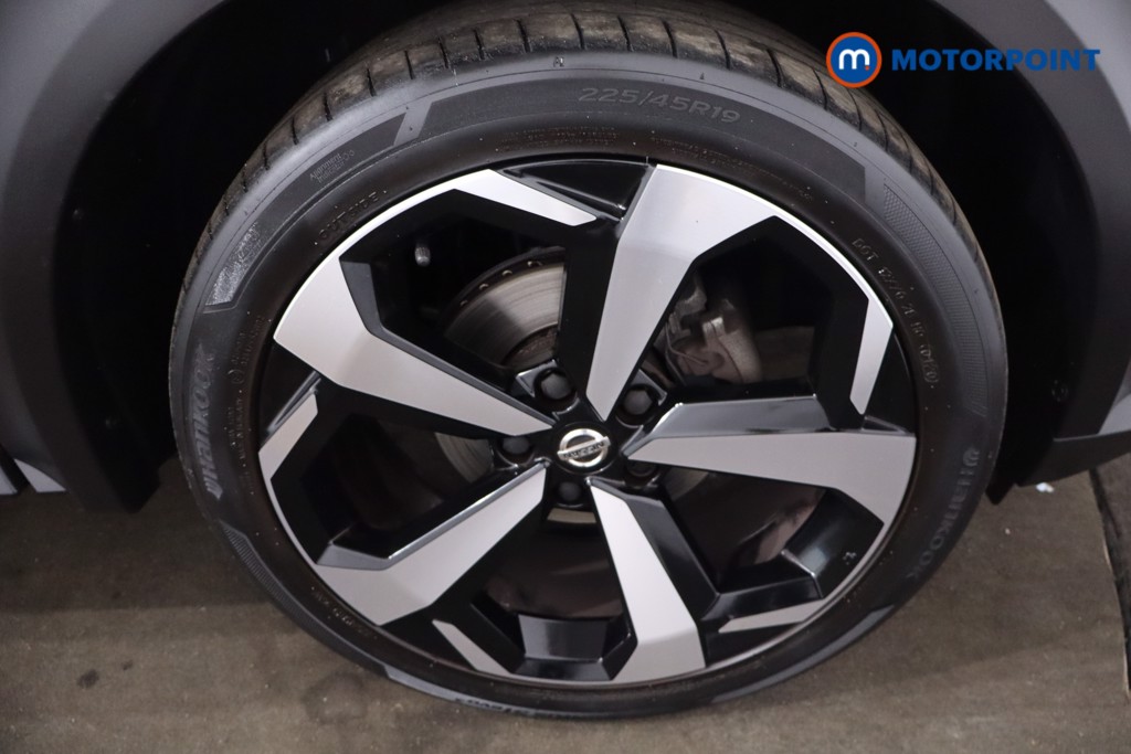 Nissan Juke N-Connecta Manual Petrol SUV - Stock Number (1628715) - 10th supplementary image
