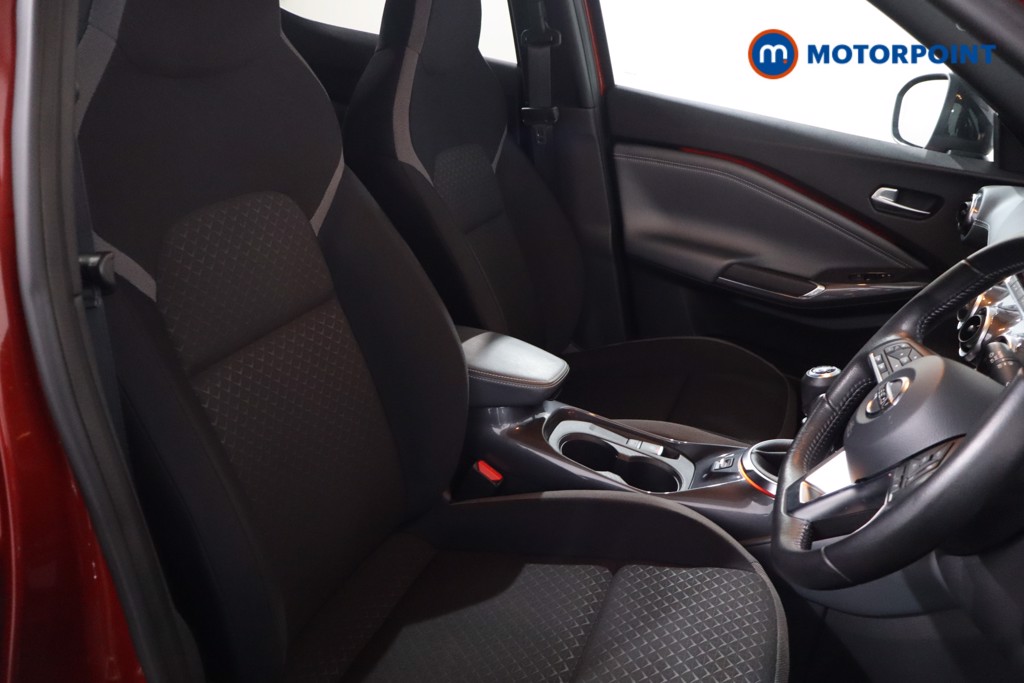 Nissan Juke N-Connecta Manual Petrol SUV - Stock Number (1628715) - 21st supplementary image