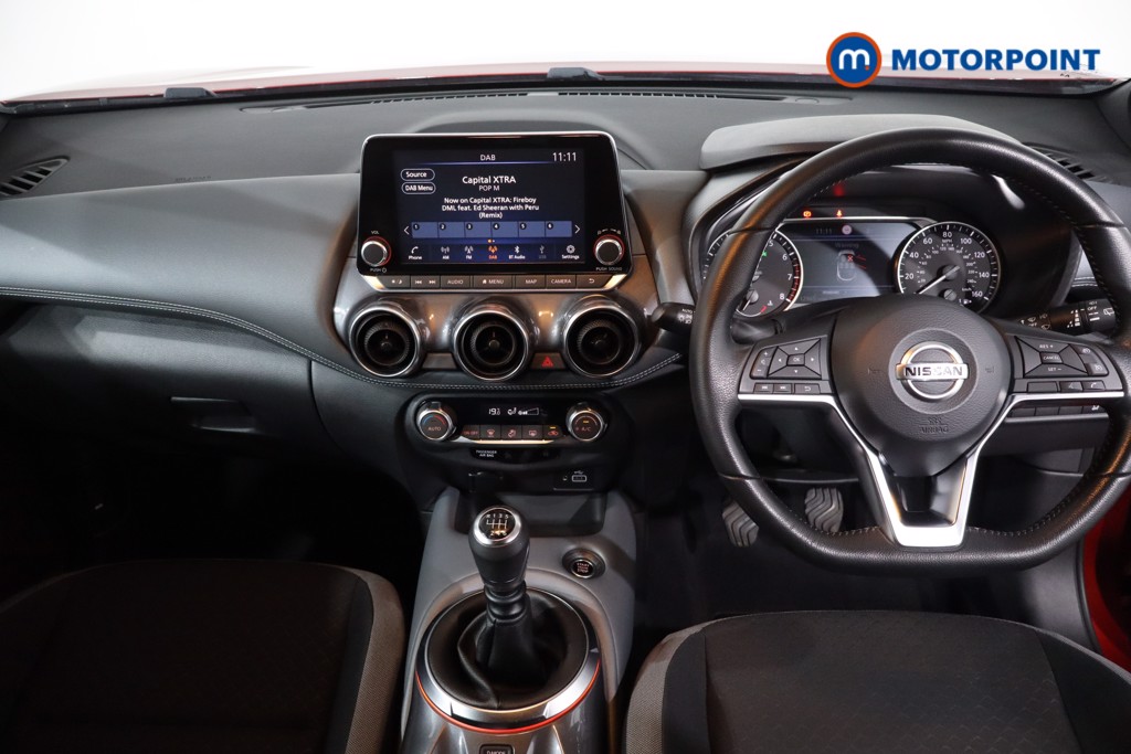 Nissan Juke N-Connecta Manual Petrol SUV - Stock Number (1628715) - 1st supplementary image