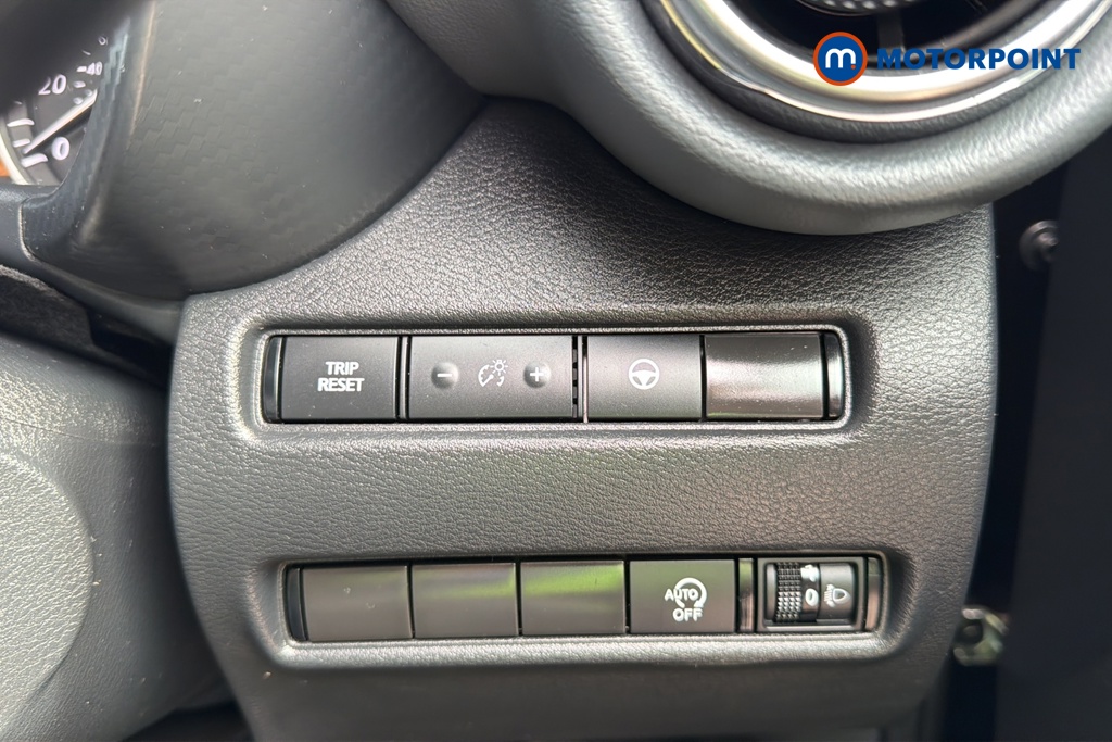 Nissan Juke Tekna Manual Petrol SUV - Stock Number (1629006) - 11th supplementary image