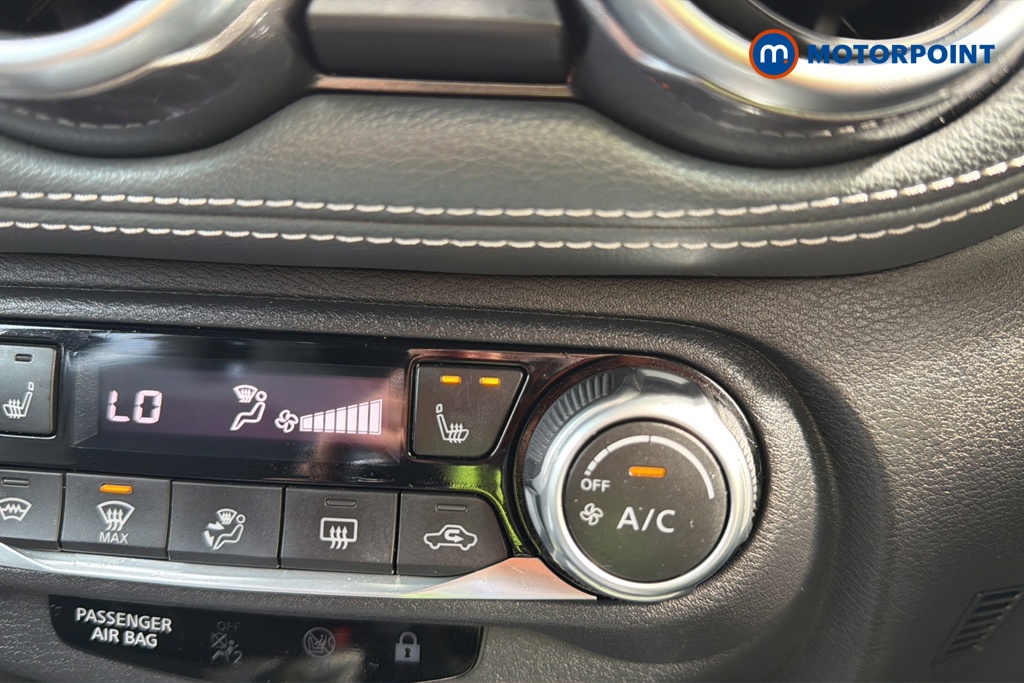 Nissan Juke Tekna Manual Petrol SUV - Stock Number (1629006) - 14th supplementary image