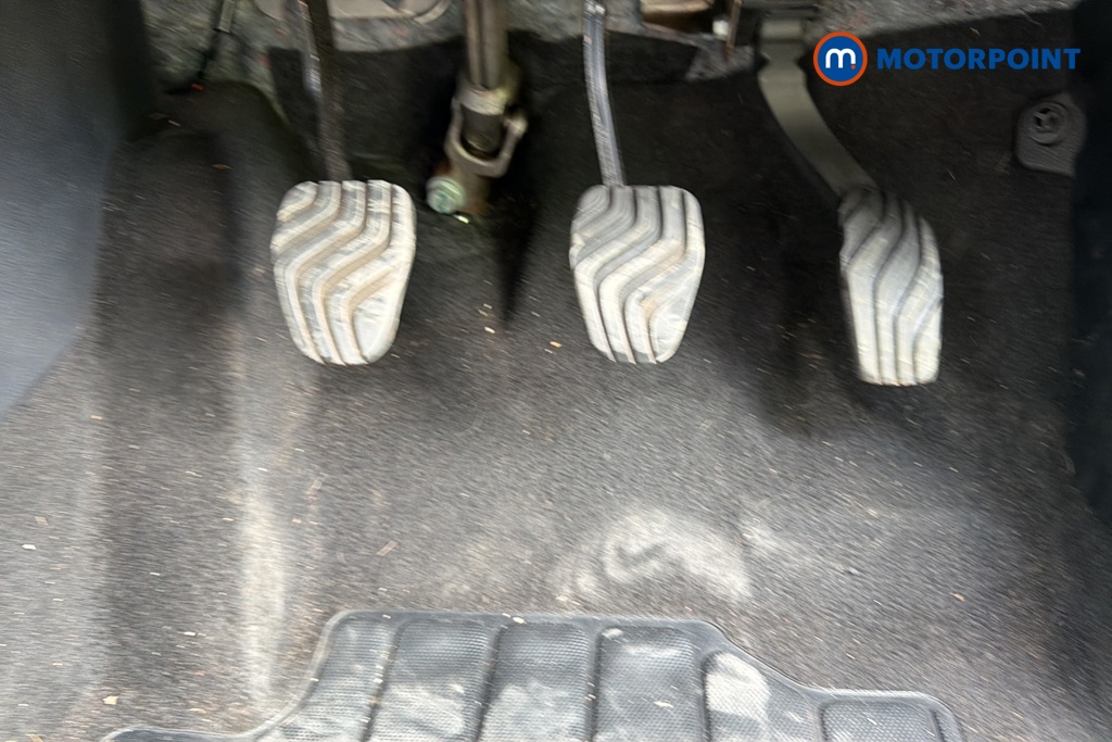 Nissan Juke Tekna Manual Petrol SUV - Stock Number (1629006) - 24th supplementary image