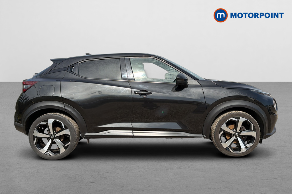 Nissan Juke Tekna Manual Petrol SUV - Stock Number (1629006) - Passenger side