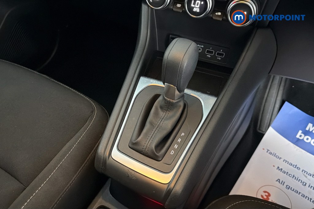 Renault Captur Iconic Manual Petrol SUV - Stock Number (1629696) - 15th supplementary image